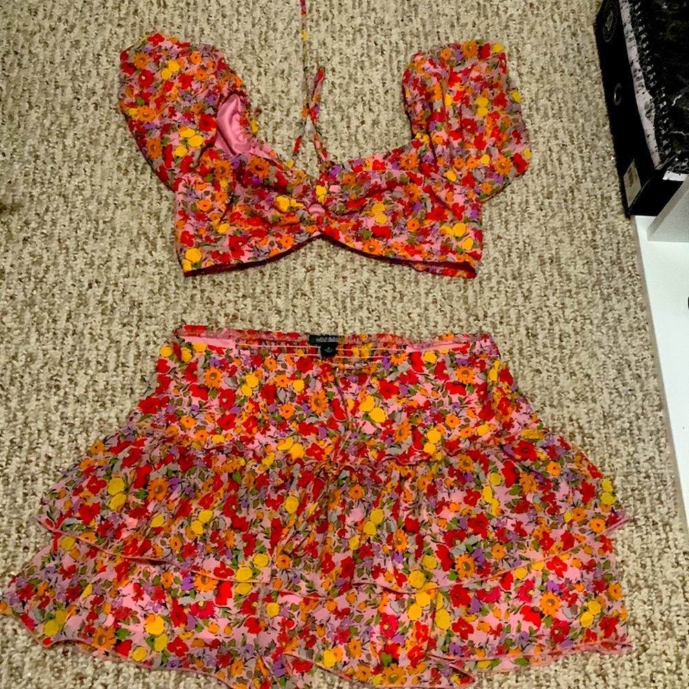 Floral set. Top and bottom